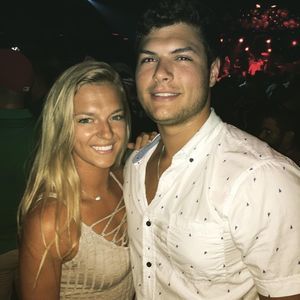 Meet your Posher, Max